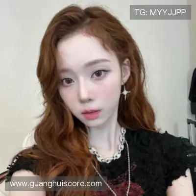 莫青